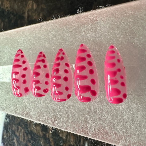 “Gator Tail”🐊 Press On Set by LoveScottiNails - Picture 4 of 13